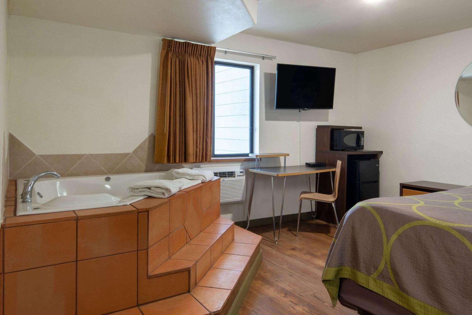 ซูเปอร์ 8 บาย วินด์แฮม ลิฟวิงส์ตัน เยลโลว์สโตน Motel ลิฟวิงสตัน ภายนอก รูปภาพ