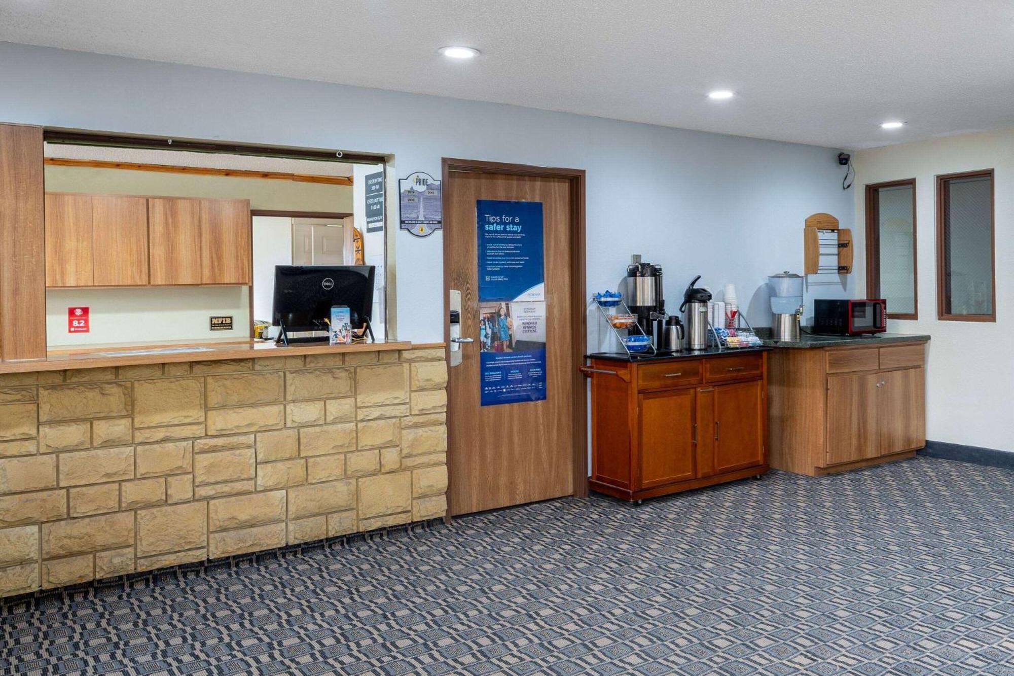 ซูเปอร์ 8 บาย วินด์แฮม ลิฟวิงส์ตัน เยลโลว์สโตน Motel ลิฟวิงสตัน ภายนอก รูปภาพ